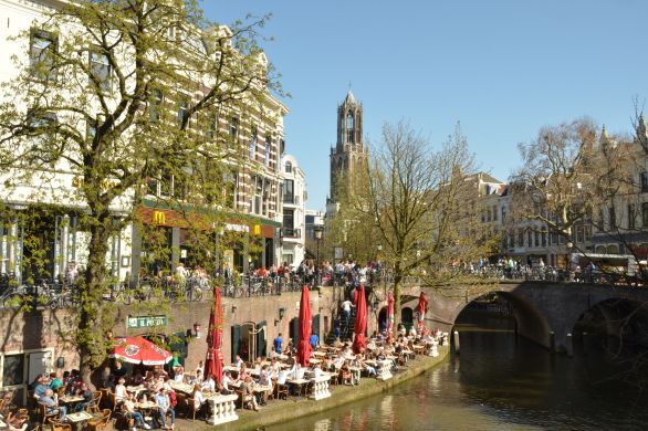 Koopavond verliest terrein, zondag wint